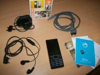 Sony Ericsson Elm J10i mobiltelefon + ajándék